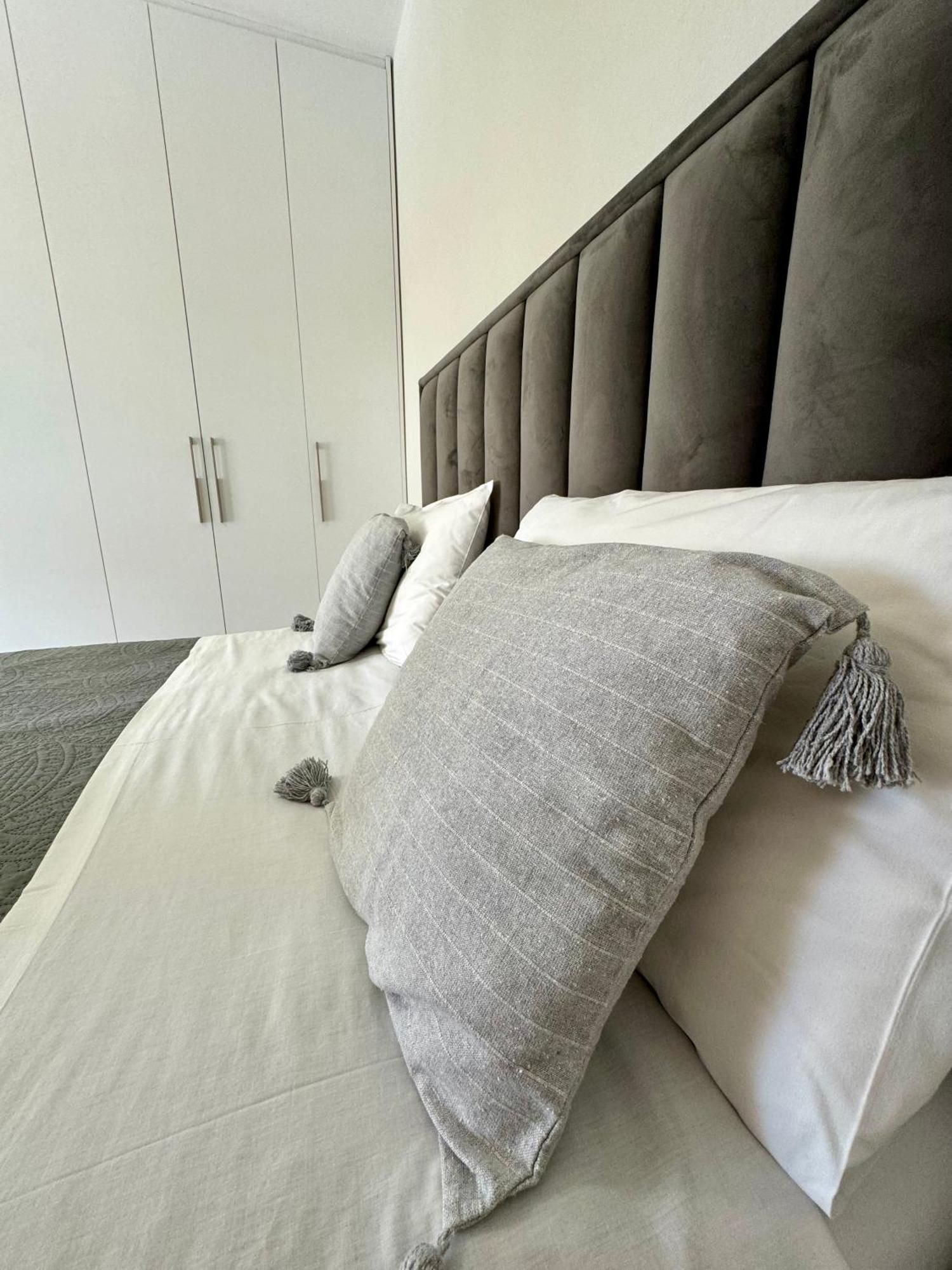 Belaire Luxury Apartment Sarandë Exterior foto